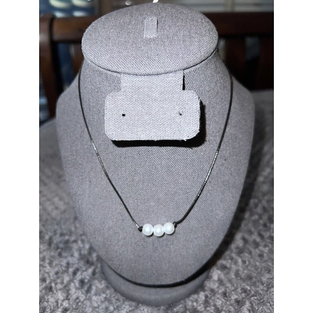 Pearl Necklace Faux Pearl Beads Choker on Black Cord